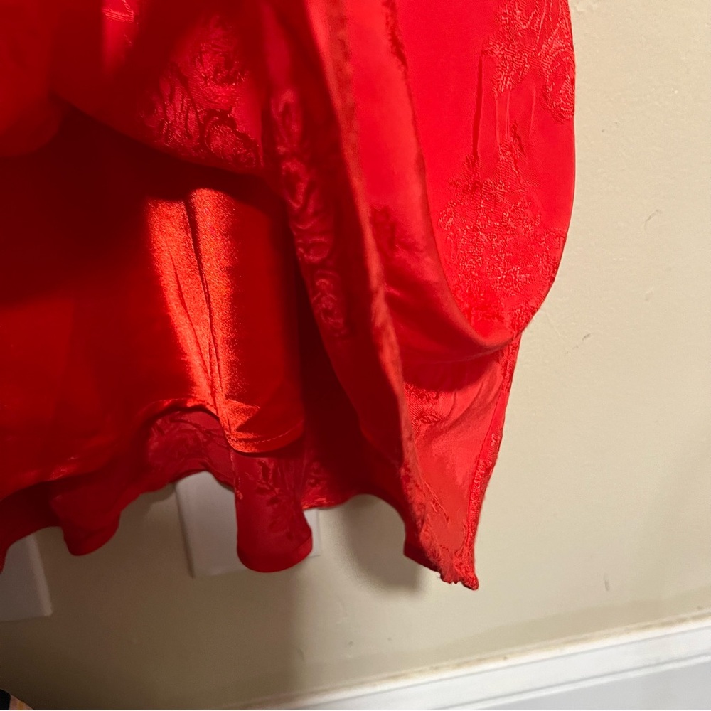 NWT XL Lulu's Effervescent Afternoon Red Satin Flutter Sleeve Midi Dress - Picture 9 of 16